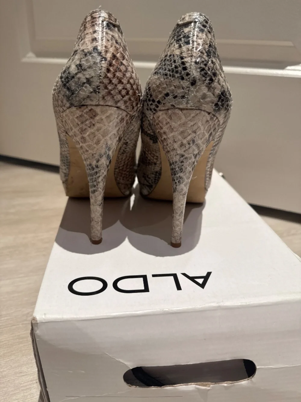ALDO MOOS heels 39